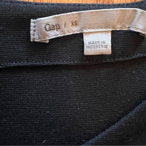 Gap size XS womans black shift dress - Picture 3 of 5